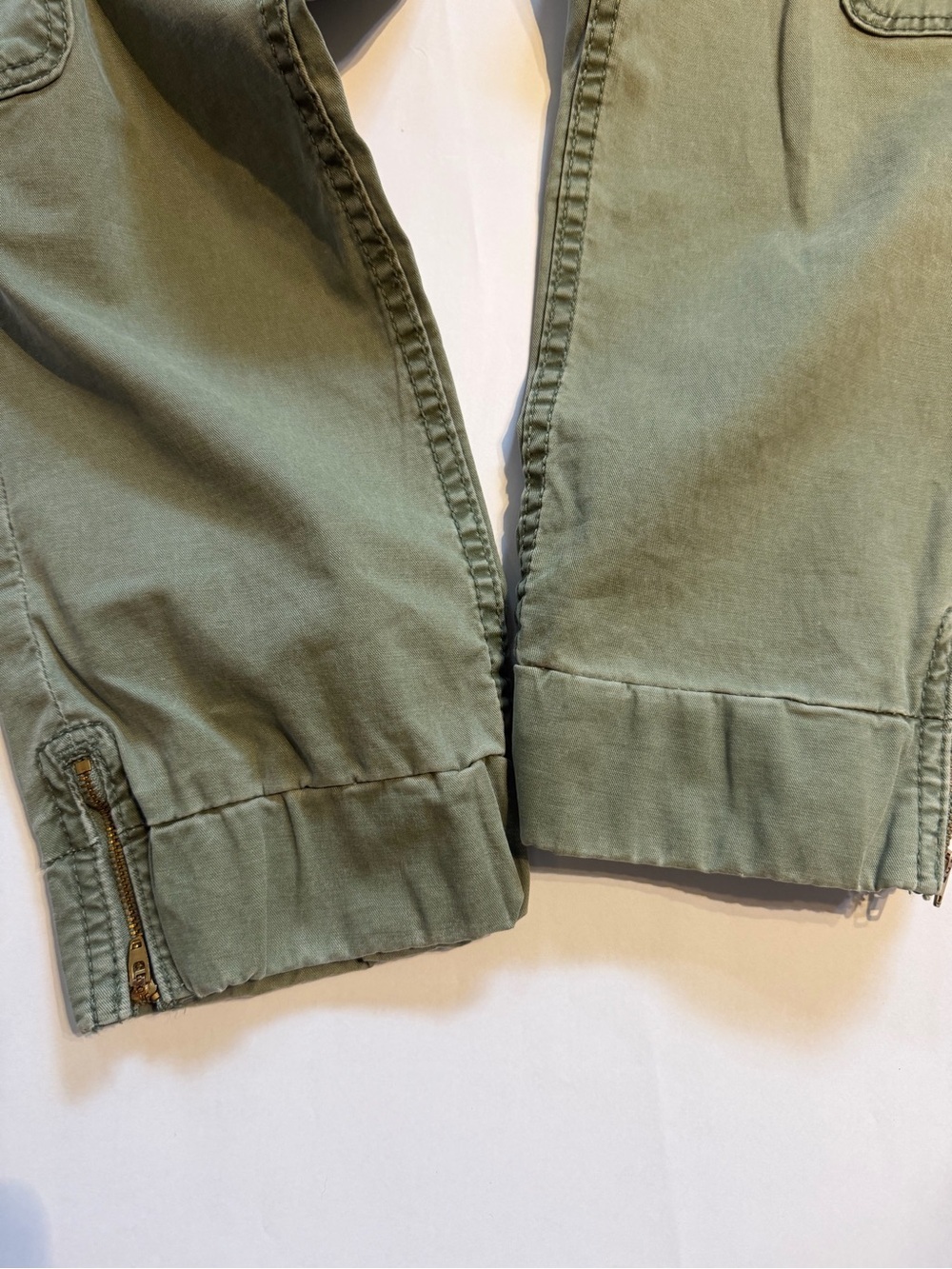 Y2K 2000’s Levi's Low Rise Baggy Cargo Capri Crop Pants Army Green Sz 13 - Picture 5 of 14
